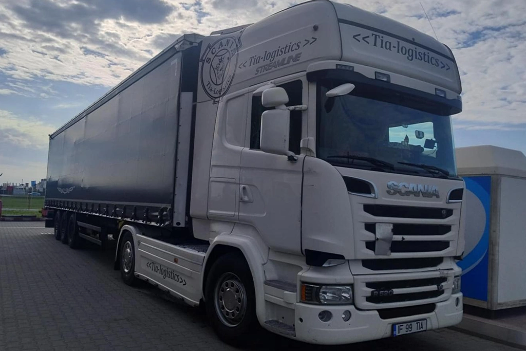 ansamblu pentru transport marfuri intern si international